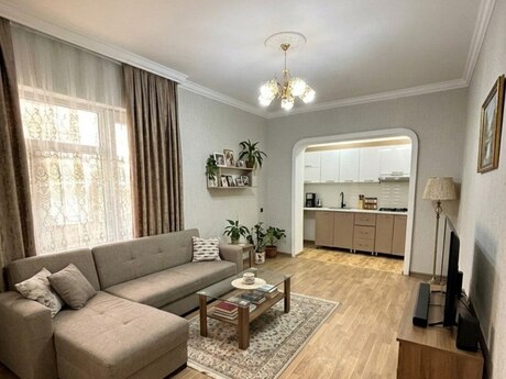 2 otaqlı köhnə tikili - Köhnə Günəşli q. - 46 m²