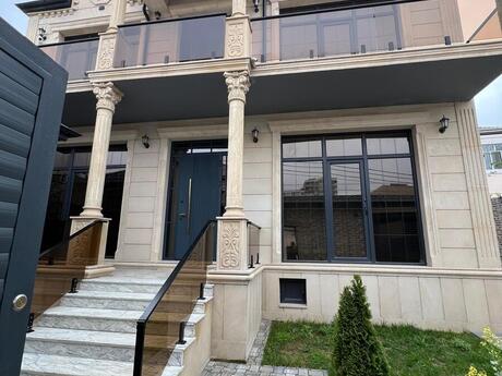 5 otaqlı həyət evi/bağ evi - Qaraçuxur q. - 200 m²