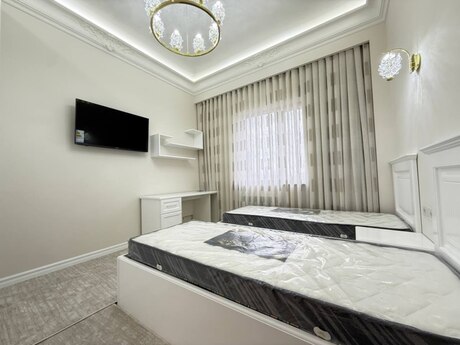 3-комн. новостройка - Хатаинский р. - 130 м²