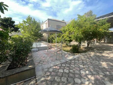 7 otaqlı həyət evi/bağ evi - Görədil q. - 260 m²