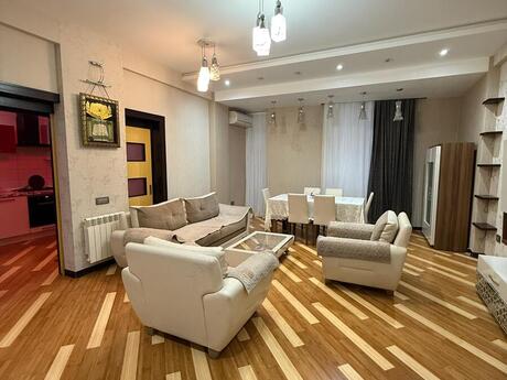 Elan №6122045 - Bakı, Şah İsmayıl Xətai m., 3 otaqlı, 115 m², 14/20 mərtəbə