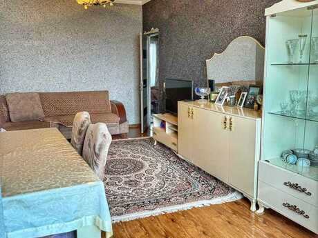 2 otaqlı köhnə tikili - Xalqlar Dostluğu m. - 60 m²