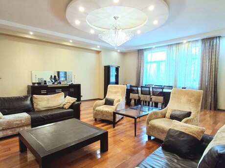 4-комн. новостройка - Насиминский  р. - 200 м²