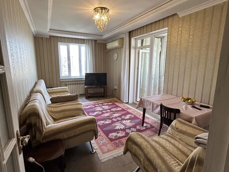 2 otaqlı köhnə tikili - Əhmədli m. - 58 m²