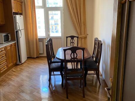 4-комн. новостройка - Насиминский  р. - 180 м²