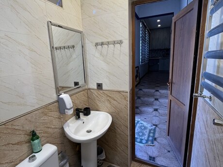 2 otaqlı həyət evi/bağ evi - Yeni Yasamal q. - 41 m²
