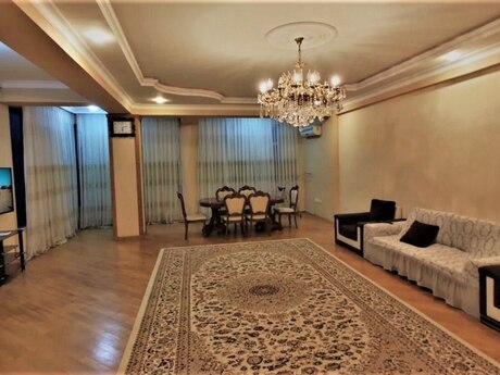 3 otaqlı yeni tikili - 28 May m. - 190 m²