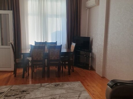 2-комн. новостройка - м. Иншаатчылар - 70 м²