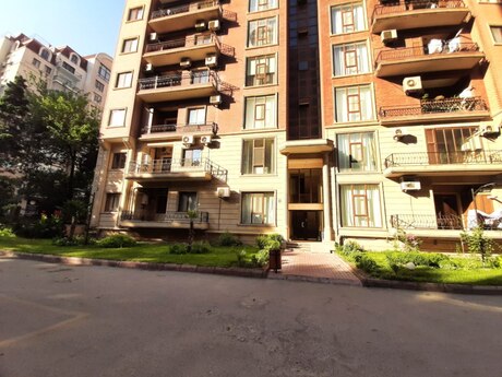 4 otaqlı yeni tikili - Gənclik m. - 200 m²