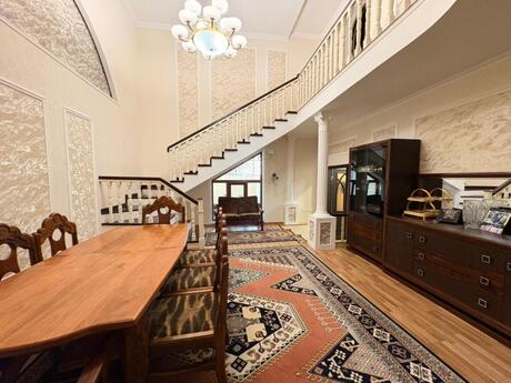 7 otaqlı həyət evi/bağ evi - Gənclik m. - 460 m²