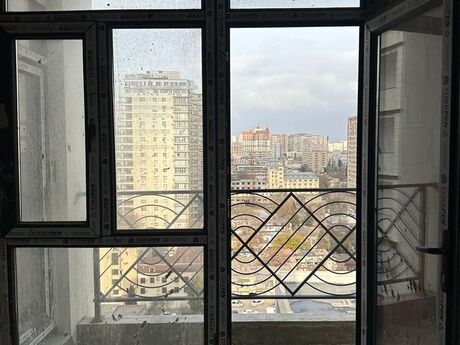 3 otaqlı yeni tikili - 28 May m. - 145 m²