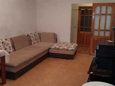2 otaqlı köhnə tikili - Memar Əcəmi m. - 55 m²