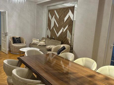 3 otaqlı yeni tikili - Elmlər Akademiyası m. - 114 m²