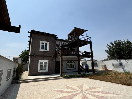 6 otaqlı həyət evi/bağ evi - Dübəndi q. - 187.5 m²