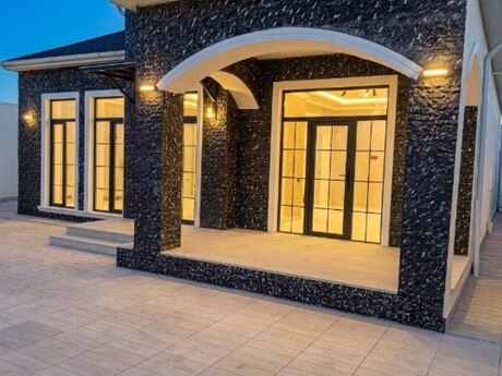 4 otaqlı həyət evi/bağ evi - Suraxanı r. - 130 m²