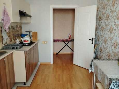 2 otaqlı yeni tikili - İnşaatçılar m. - 90 m²