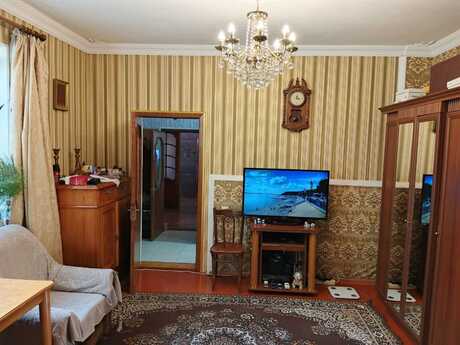 4 otaqlı həyət evi/bağ evi - Nərimanov r. - 115 m²