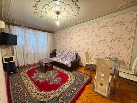 Объявление №6122284 - Баку, м. Нефтчиляр, 3-комн., 69 м², 5/5 этаж