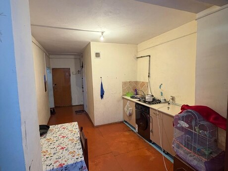 2 otaqlı köhnə tikili - Neftçilər m. - 60 m²