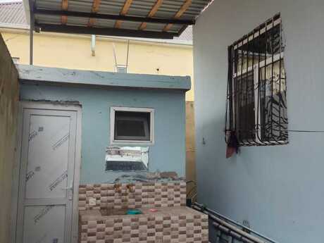 4 otaqlı həyət evi/bağ evi - Saray q. - 110 m²