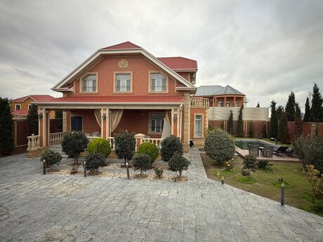 6 otaqlı həyət evi/bağ evi - Xəzər r. - 350 m²