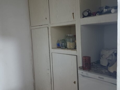 2 otaqlı həyət evi/bağ evi - 8 Noyabr m. - 50 m²