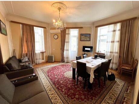 4 otaqlı köhnə tikili - İçəri Şəhər m. - 130 m²