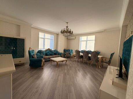 3 otaqlı yeni tikili - 8 Noyabr m. - 145 m²