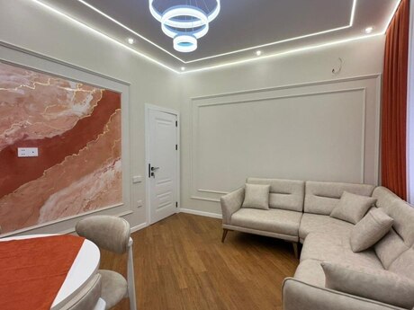 Elan №6122343 - Bakı, Şah İsmayıl Xətai m., 2 otaqlı, 75 m², 14/18 mərtəbə