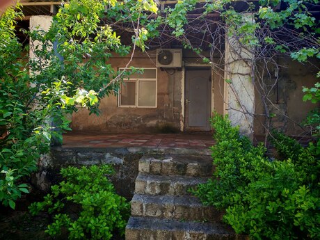 4 otaqlı həyət evi/bağ evi - Şağan q. - 200 m²
