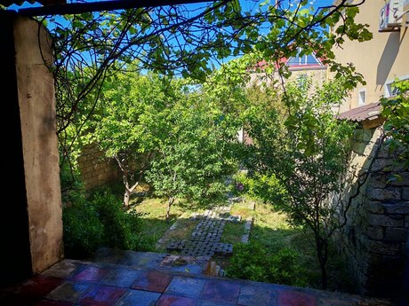 4 otaqlı həyət evi/bağ evi - Şağan q. - 200 m²