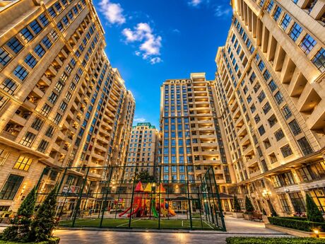 2-комн. новостройка - м. 28 мая - 61 м²
