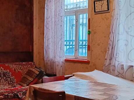 2 otaqlı həyət evi/bağ evi - Nizami m. - 57 m²