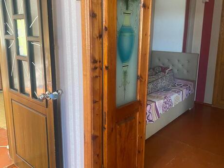 4 otaqlı köhnə tikili - 28 May m. - 75 m²
