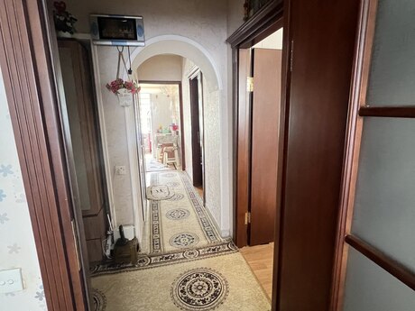 3 otaqlı köhnə tikili - Həzi Aslanov m. - 68 m²