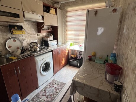 3 otaqlı köhnə tikili - Həzi Aslanov m. - 68 m²