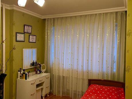 3 otaqlı köhnə tikili - Yeni Günəşli q. - 80 m²