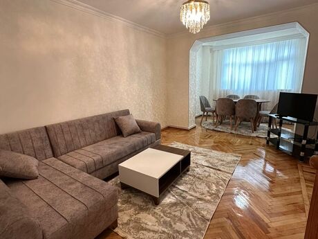 2 otaqlı köhnə tikili - Gənclik m. - 65 m²