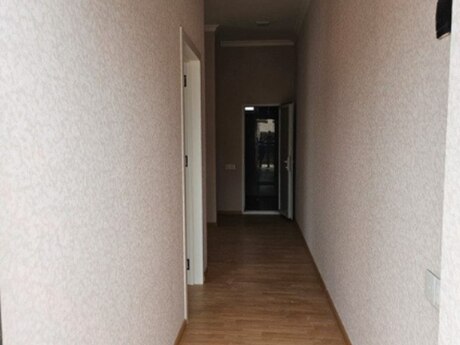 2 otaqlı həyət evi/bağ evi - Saray q. - 70 m²