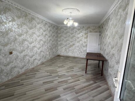 2 otaqlı köhnə tikili - Biləcəri q. - 60 m²