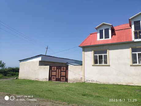 3 otaqlı həyət evi/bağ evi - Zaqatala - 120 m²