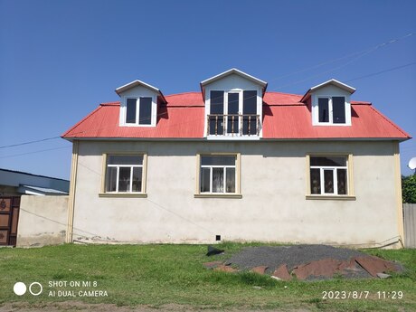 3 otaqlı həyət evi/bağ evi - Zaqatala - 120 m²