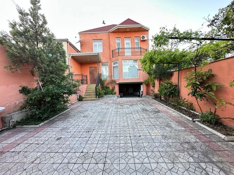 6 otaqlı həyət evi/bağ evi - Qaraçuxur q. - 360 m²