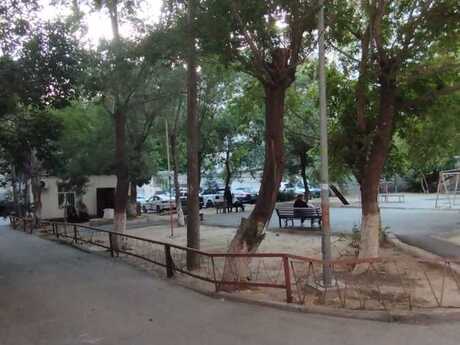 2 otaqlı köhnə tikili - 8-ci mikrorayon q. - 65 m²