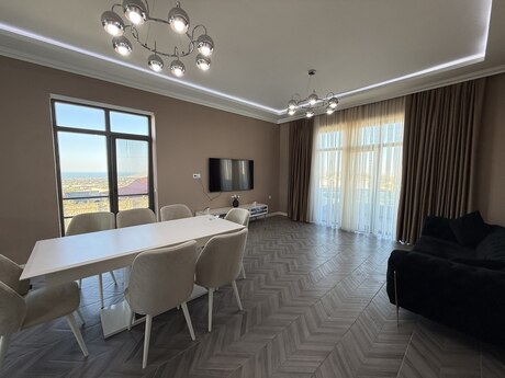 7 otaqlı həyət evi/bağ evi - Fatmayı q. - 380 m²