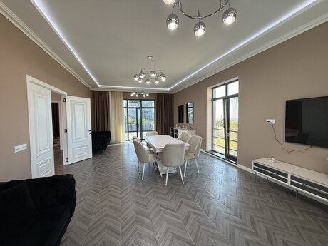 7 otaqlı həyət evi/bağ evi - Fatmayı q. - 380 m²