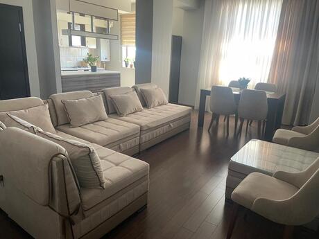2 otaqlı yeni tikili - Həzi Aslanov m. - 75 m²