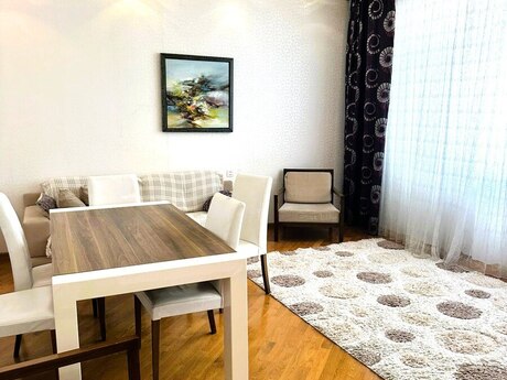 4 otaqlı yeni tikili - Bayıl q. - 138 m²