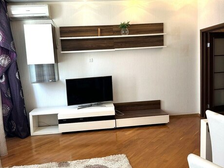 4 otaqlı yeni tikili - Bayıl q. - 138 m²