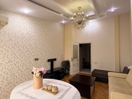 2 otaqlı yeni tikili - Əhmədli m. - 70 m²